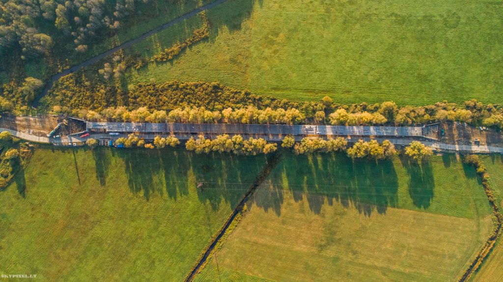 Rusnės estakada yra vienas ilgiausių tokių inžinerinių statinių Lietuvoje. „Kauno tiltų“ nuotr.