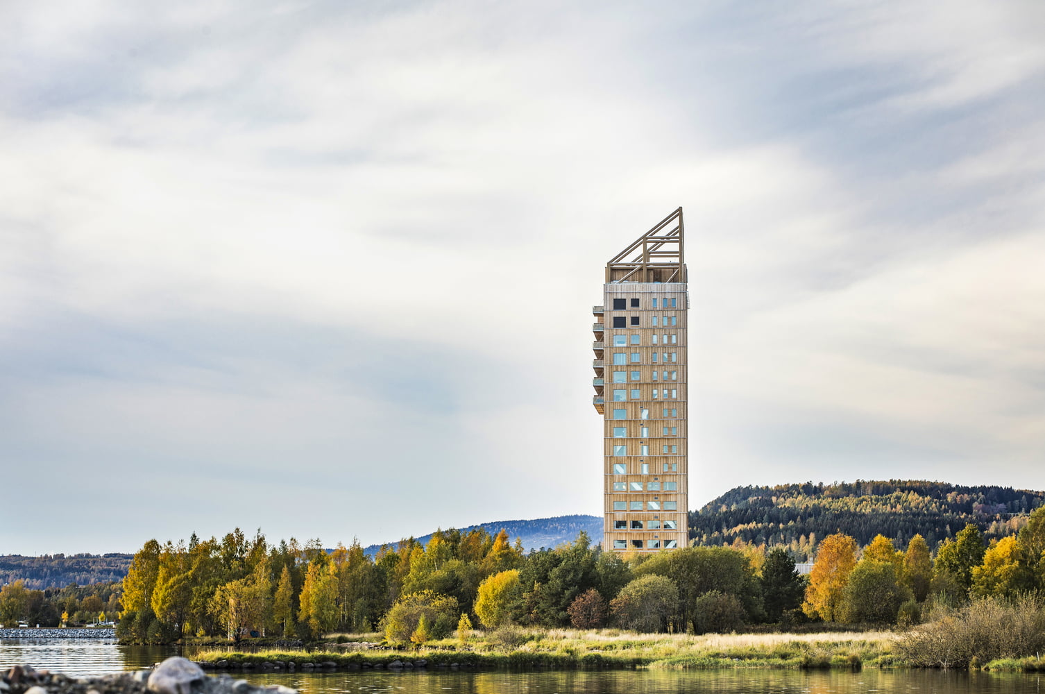 medinis daugiaaukstis Mjøstårnet