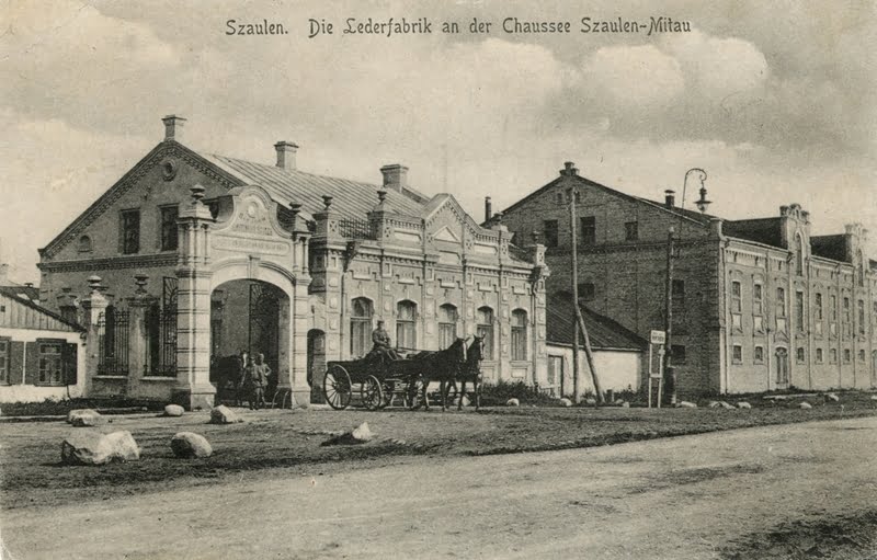 Nurokų odų fabrikas. Fot. nežinomas apie 1915 m.