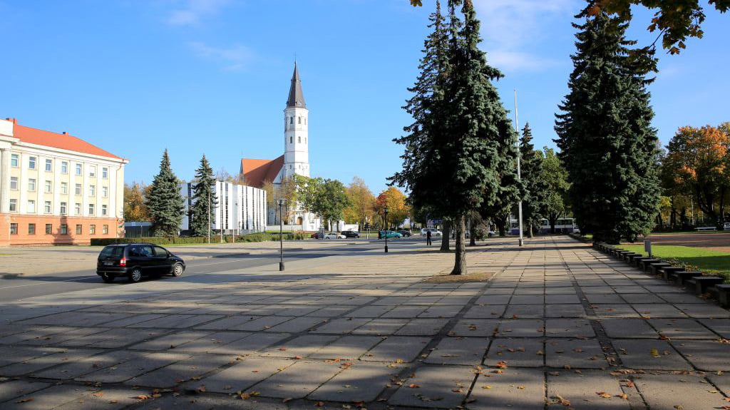 Prisikėlimo aikštės