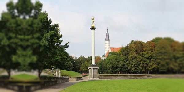 „Saulės laikrodžio“ aikštė. Šiaulių savivaldybės nuotr.